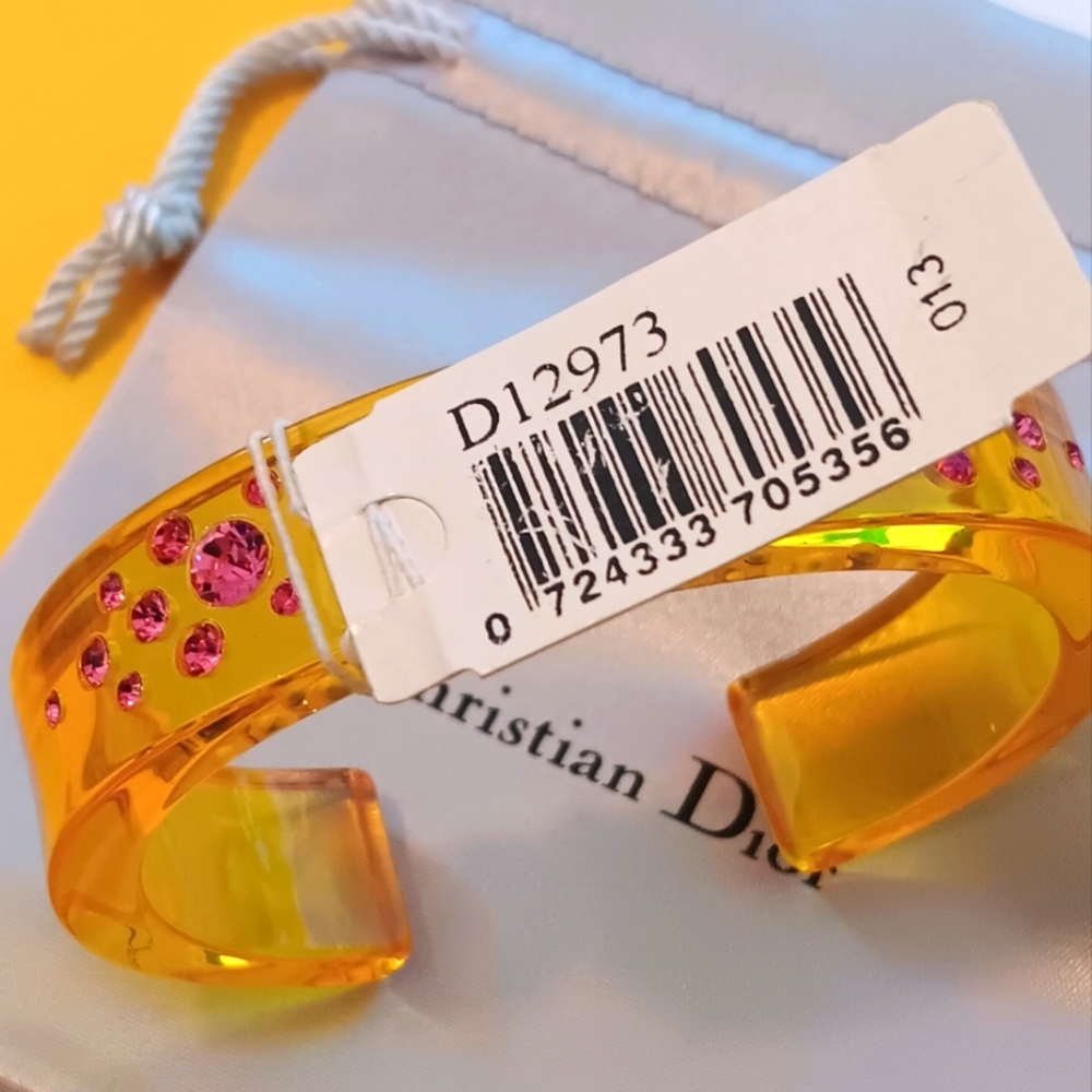 💛 Christian Dior Yellow Acrylic Cuff Bracelet w/Pink Rhinestones NWT! - Picture 8 of 15